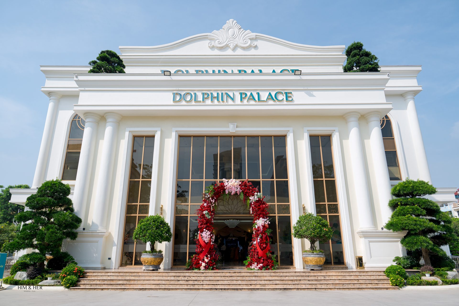 Dolphin Palace